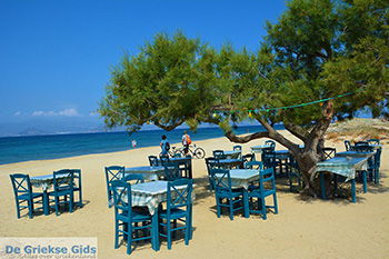 Marangas Naxos - Cycladen Griekenland - nr 10 - Foto van https://www.grieksegids.nl/fotos/naxos/normaal/marangas-naxos-010.jpg