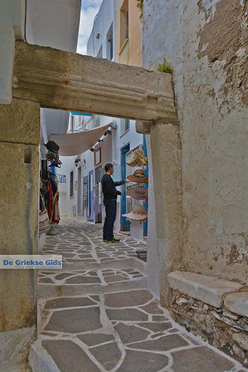 Naxos stad - Cycladen Griekenland - nr 3 - Foto van https://www.grieksegids.nl/fotos/naxos/normaal/naxos-stad-003.jpg