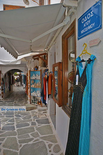 Naxos stad - Cycladen Griekenland - nr 38 - Foto van https://www.grieksegids.nl/fotos/naxos/normaal/naxos-stad-038.jpg