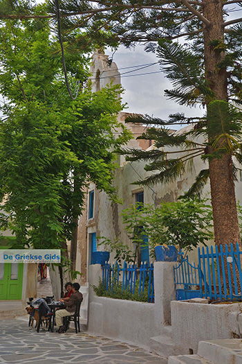 Naxos stad - Cycladen Griekenland - nr 45 - Foto van https://www.grieksegids.nl/fotos/naxos/normaal/naxos-stad-045.jpg