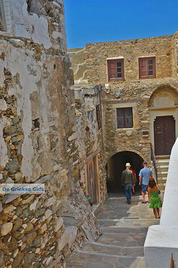Naxos stad - Cycladen Griekenland - nr 73 - Foto van https://www.grieksegids.nl/fotos/naxos/normaal/naxos-stad-073.jpg