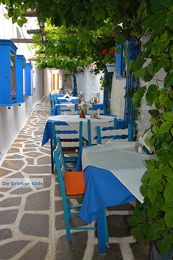 Naxos stad - Cycladen Griekenland - nr 77 - Foto van https://www.grieksegids.nl/fotos/naxos/normaal/naxos-stad-077.jpg