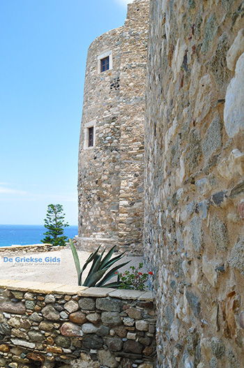 Naxos stad - Cycladen Griekenland - nr 145 - Foto van https://www.grieksegids.nl/fotos/naxos/normaal/naxos-stad-145.jpg