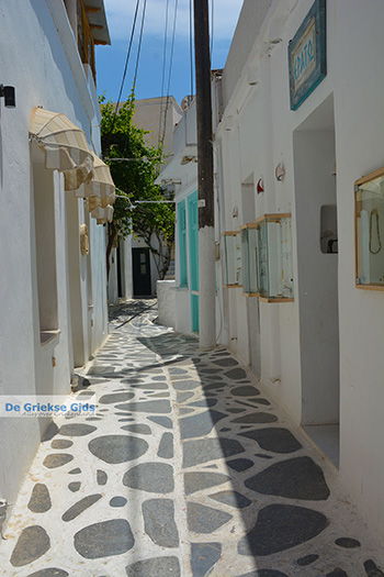 Naxos stad - Cycladen Griekenland - nr 169 - Foto van https://www.grieksegids.nl/fotos/naxos/normaal/naxos-stad-169.jpg