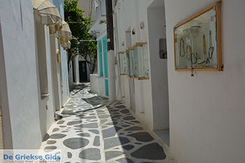 Naxos stad - Cycladen Griekenland - nr 171 - Foto van https://www.grieksegids.nl/fotos/naxos/normaal/naxos-stad-171.jpg