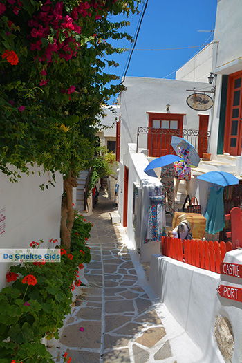 Naxos stad - Cycladen Griekenland - nr 187 - Foto van https://www.grieksegids.nl/fotos/naxos/normaal/naxos-stad-187.jpg