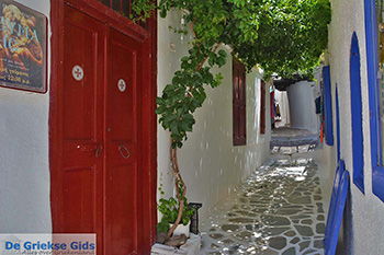 Naxos stad - Cycladen Griekenland - nr 221 - Foto van https://www.grieksegids.nl/fotos/naxos/normaal/naxos-stad-221.jpg