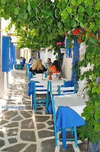 Naxos stad - Cycladen Griekenland - nr 282 - Foto van https://www.grieksegids.nl/fotos/naxos/normaal/naxos-stad-282.jpg