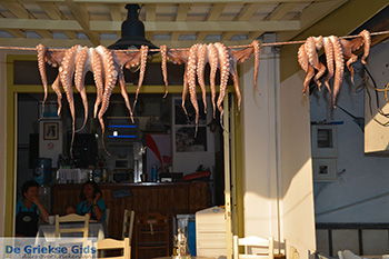 Naxos stad - Cycladen Griekenland - nr 317 - Foto van https://www.grieksegids.nl/fotos/naxos/normaal/naxos-stad-317.jpg