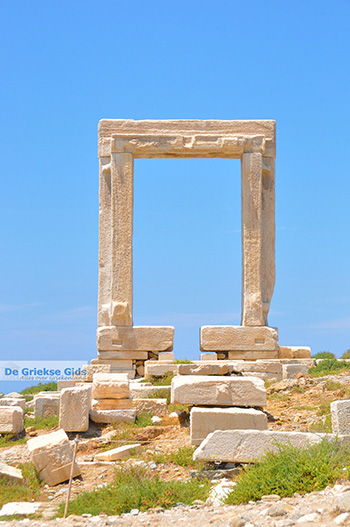 Naxos stad - Cycladen Griekenland - nr 330 - Foto van https://www.grieksegids.nl/fotos/naxos/normaal/naxos-stad-330.jpg
