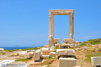 Naxos stad - Cycladen Griekenland - nr 332 - Foto van https://www.grieksegids.nl/fotos/naxos/normaal/naxos-stad-332.jpg