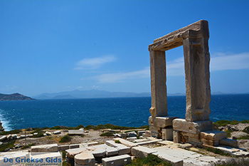 Naxos stad - Cycladen Griekenland - nr 334 - Foto van https://www.grieksegids.nl/fotos/naxos/normaal/naxos-stad-334.jpg