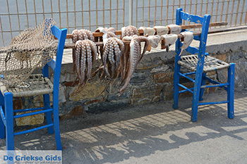 Naxos stad - Cycladen Griekenland - nr 337 - Foto van https://www.grieksegids.nl/fotos/naxos/normaal/naxos-stad-337.jpg