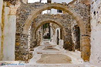 Emporios Nisyros - Dodecanese foto 7 - Foto van https://www.grieksegids.nl/fotos/nisyros/350pix/emporios-nisyros-007.jpg