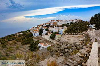 Nikia Nisyros - Dodecanese foto 1 - Foto van https://www.grieksegids.nl/fotos/nisyros/350pix/nikia-nisyros-001.jpg