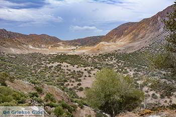 Vulkaan Nisyros - Dodecanese foto 2 - Foto van https://www.grieksegids.nl/fotos/nisyros/350pix/nisyros-vulkaan-002.jpg