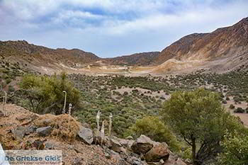 Vulkaan Nisyros - Dodecanese foto 19 - Foto van https://www.grieksegids.nl/fotos/nisyros/350pix/nisyros-vulkaan-019.jpg