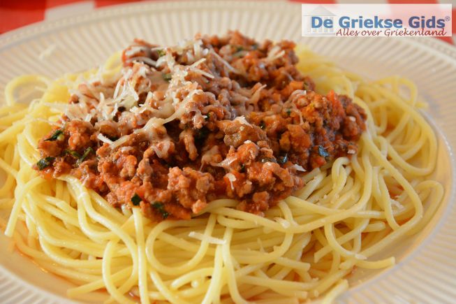 Makaronia me kima - Griekse spaghetti