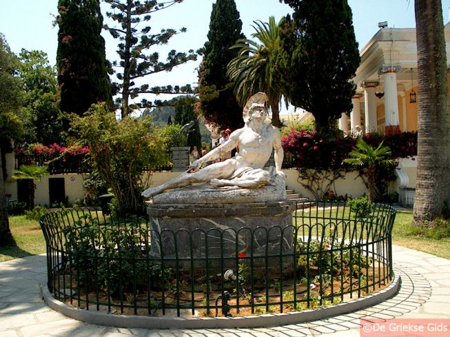 Achilles geraakt door pijl