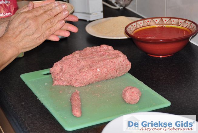 Soutzoukakia rolletjes gehakt