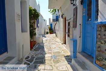 Lefkes Paros - Cycladen -  Foto 16 - Foto van https://www.grieksegids.nl/fotos/paros/lefkes/350pix/lefkes-paros-016.jpg