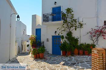 Lefkes Paros - Cycladen -  Foto 19 - Foto van https://www.grieksegids.nl/fotos/paros/lefkes/350pix/lefkes-paros-019.jpg