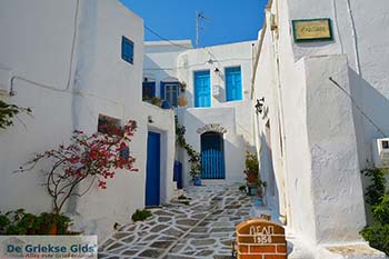 Lefkes Paros - Cycladen -  Foto 21 - Foto van https://www.grieksegids.nl/fotos/paros/lefkes/350pix/lefkes-paros-021.jpg
