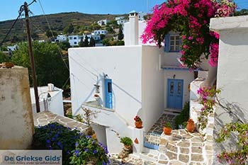 Lefkes Paros - Cycladen -  Foto 32 - Foto van https://www.grieksegids.nl/fotos/paros/lefkes/350pix/lefkes-paros-032.jpg