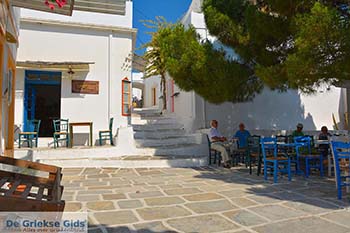 Lefkes Paros - Cycladen -  Foto 33 - Foto van https://www.grieksegids.nl/fotos/paros/lefkes/350pix/lefkes-paros-033.jpg