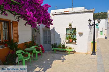 Lefkes Paros - Cycladen -  Foto 49 - Foto van https://www.grieksegids.nl/fotos/paros/lefkes/350pix/lefkes-paros-049.jpg