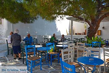 Lefkes Paros - Cycladen -  Foto 60 - Foto van https://www.grieksegids.nl/fotos/paros/lefkes/350pix/lefkes-paros-060.jpg