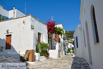 Lefkes Paros - Cycladen -  Foto 63 - Foto van https://www.grieksegids.nl/fotos/paros/lefkes/350pix/lefkes-paros-063.jpg