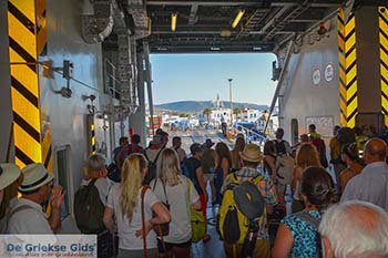 Parikia Paros - Cycladen -  Foto 1 - Foto van https://www.grieksegids.nl/fotos/paros/parikia/350pix/parikia-paros-001.jpg