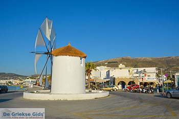 Parikia Paros - Cycladen -  Foto 4 - Foto van https://www.grieksegids.nl/fotos/paros/parikia/350pix/parikia-paros-004.jpg