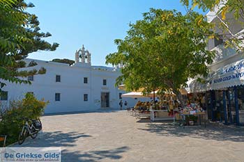 Parikia Paros - Cycladen -  Foto 24 - Foto van https://www.grieksegids.nl/fotos/paros/parikia/350pix/parikia-paros-024.jpg