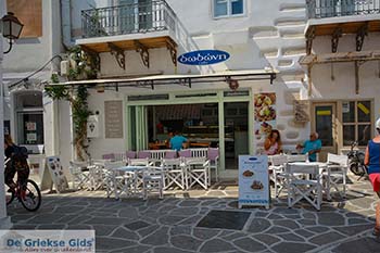 Parikia Paros - Cycladen -  Foto 48 - Foto van https://www.grieksegids.nl/fotos/paros/parikia/350pix/parikia-paros-048.jpg
