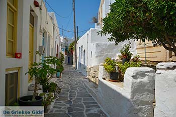 Parikia Paros - Cycladen -  Foto 56 - Foto van https://www.grieksegids.nl/fotos/paros/parikia/350pix/parikia-paros-056.jpg
