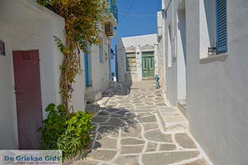 Parikia Paros - Cycladen -  Foto 63 - Foto van https://www.grieksegids.nl/fotos/paros/parikia/350pix/parikia-paros-063.jpg