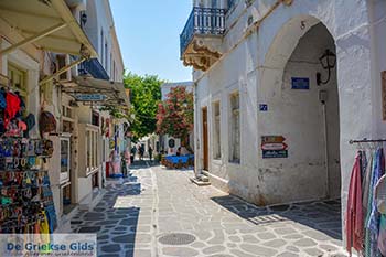 Parikia Paros - Cycladen -  Foto 75 - Foto van https://www.grieksegids.nl/fotos/paros/parikia/350pix/parikia-paros-075.jpg