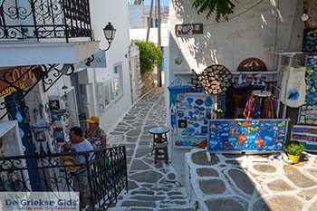 Parikia Paros - Cycladen -  Foto 84 - Foto van https://www.grieksegids.nl/fotos/paros/parikia/350pix/parikia-paros-084.jpg