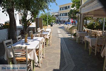Parikia Paros - Cycladen -  Foto 86 - Foto van https://www.grieksegids.nl/fotos/paros/parikia/350pix/parikia-paros-086.jpg