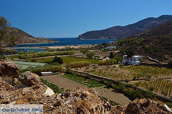 Petra - Eiland Patmos - Griekse Gids Foto 5 - Foto van https://www.grieksegids.nl/fotos/patmos/grikos-patmos/normaal/grikos-patmos-005.jpg