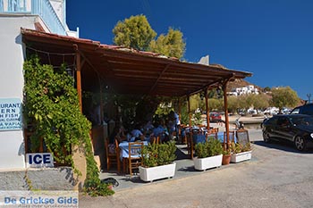 Grikos - Eiland Patmos - Griekse Gids Foto 42 - Foto van https://www.grieksegids.nl/fotos/patmos/grikos-patmos/normaal/grikos-patmos-042.jpg