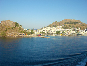 Patmos Griekenland 3 - Foto van https://www.grieksegids.nl/fotos/patmos/normaal/patmos-grieksegids-003.jpg