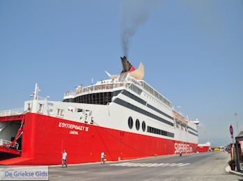 Aan de haven van Patras - Peloponessos - Foto 5 - Foto van https://www.grieksegids.nl/fotos/pelopon/achaia/350px/patras-achaia-peloponessos-014.jpg