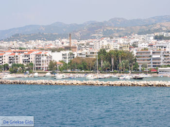 Aan de haven van Patras - Peloponessos - Foto 11 - Foto van https://www.grieksegids.nl/fotos/pelopon/achaia/350px/patras-achaia-peloponessos-024.jpg