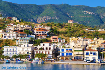 Galatas | Argolis Peloponessos | Griekenland | Foto 1 - Foto van https://www.grieksegids.nl/fotos/pelopon/argolis/normaal/argolis-grieksegids-001.jpg