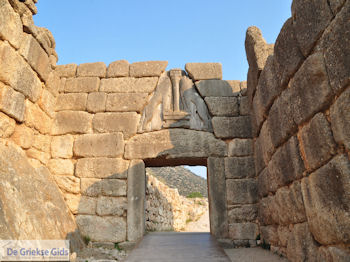 Leeuwenpoort Mycene Argolis foto 14 - Foto van https://www.grieksegids.nl/fotos/pelopon/mycene/350px/mycene-argolis-peloponessos-014.jpg