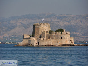 Bourtzi Nafplion - Argolis - Peloponessos - Foto 2 - Foto van https://www.grieksegids.nl/fotos/pelopon/nafplion/350px/nafplion-argolis-peloponessos-002.jpg