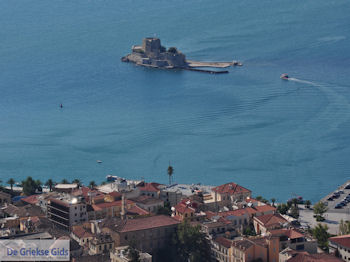 Bourtzi Nafplion vanaf het kasteel van Palamidi foto 3 - Foto van https://www.grieksegids.nl/fotos/pelopon/nafplion/350px/nafplion-argolis-peloponessos-022.jpg